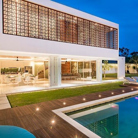 Villa Kamag Seminyak Exterior photo